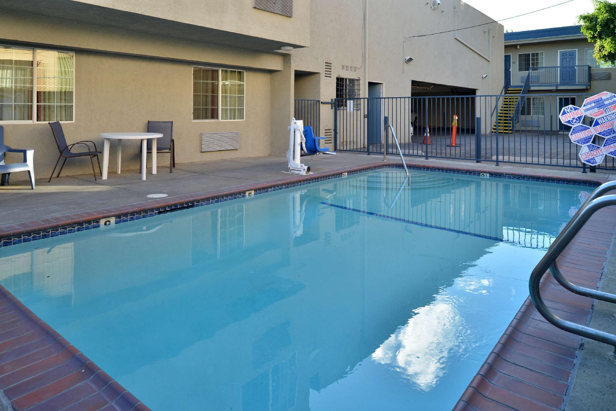 Americas Best Value Inn Hollywood Los Angeles Buitenkant foto